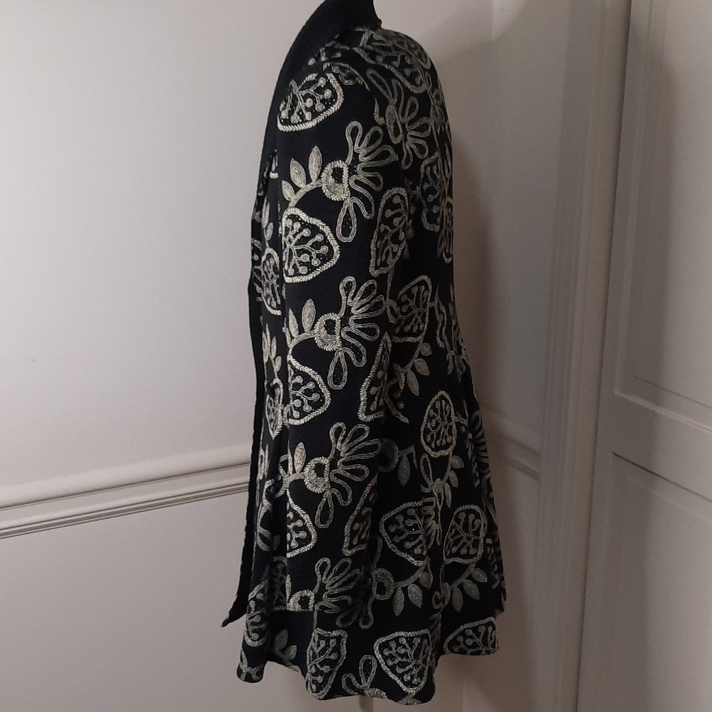 Wrapper Jacket - Picture 3 of 9